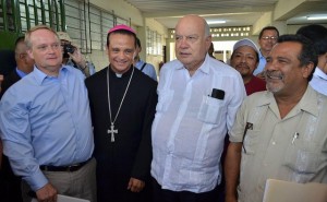 OEA Security Secretary Adam Blackwell, Fabio Colindres, José Miguel Insulza and Raúl Mijango supporting the Peace Process.