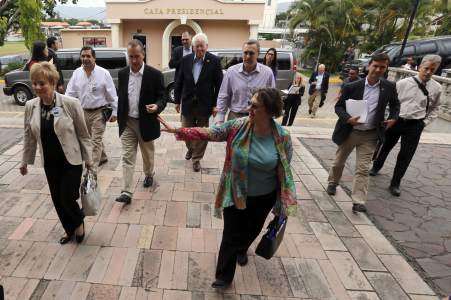 Congressmen visit Honduras