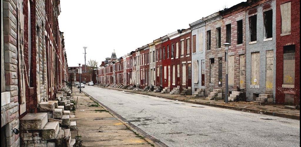 Perlman Street in Baltimore, Maryland, exhibiting the urban decay that plagues the city. (Dorret)