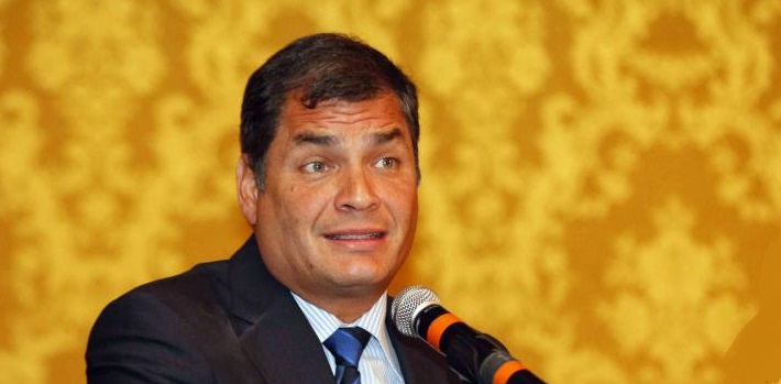 Ecuadorian President Rafael Correa has grown increasingly intolerant of journalists pointing out his lies. (Ecuavisa)