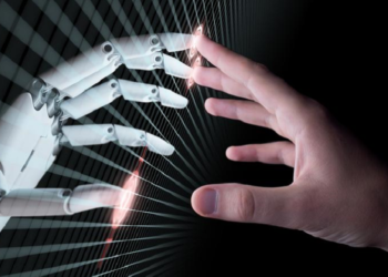 Chips que leen la mente: ¿avance útil o peligroso transhumanismo?