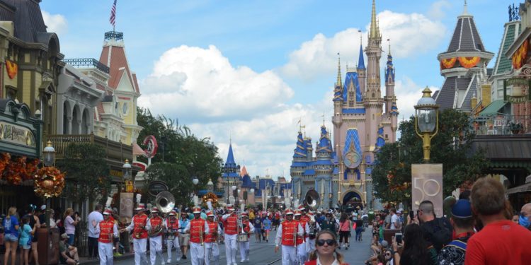 Disney protesta contra la ley de Florida que prohíbe adoctrinar a menores en materia sexual. (EFE)