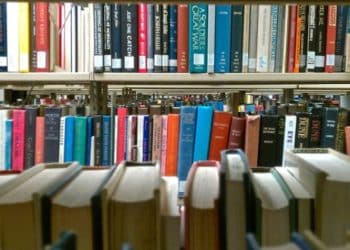 Los libros de Roald Dahl y James Bond están recibiendo reescrituras woke