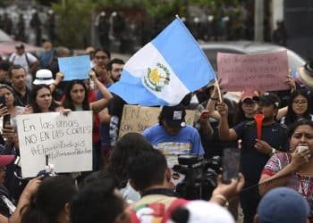 Cinco claves para entender la suspensión de resultados en las elecciones de Guatemala