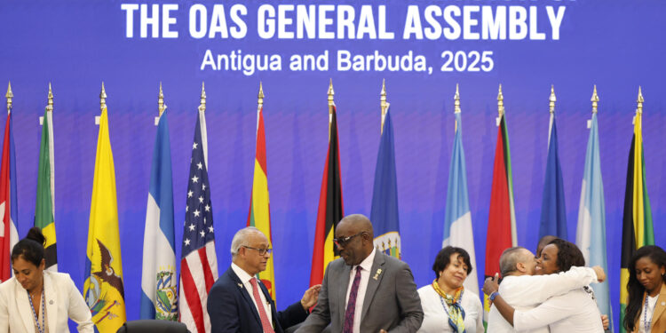 OEA-EFE-DICTADURAS-CUBA-VENEZUELA--e1751125858360-750x375