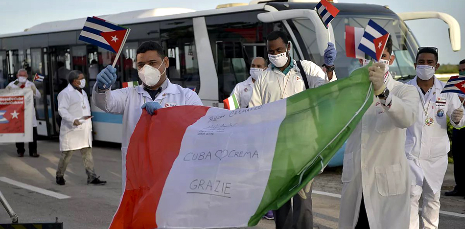 Medicos-cubanos-en-Italia-X