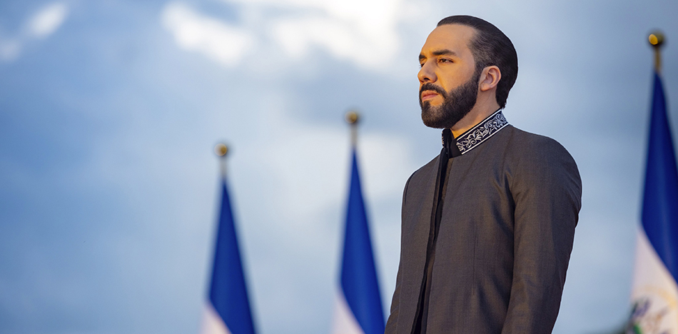 Nayib-Bukele-sugiere-instaurar-una-monarquia-X