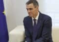 El Gobierno de Pedro Sánchez amenaza a recién casados que no paguen impuestos por recibir regalos