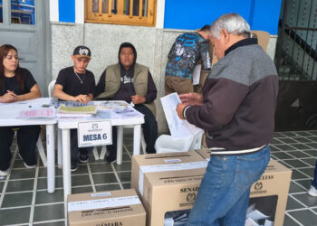 Colombia vota en primera vuelta para elegir al próximo presidente