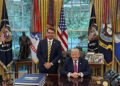 Flávio Bolsonaro promete a Trump adherirse a la alianza Escudo de las Américas si gana la Presidencia