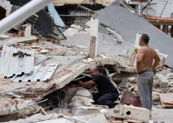La esperanza por encontrar sobrevivientes se desvanece en Venezuela tras terremotos