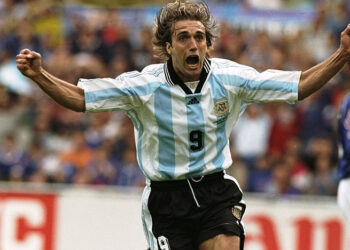 A 2 días del Mundial: Los dos tripletes de Batistuta bajo la mira de artilleros de élite