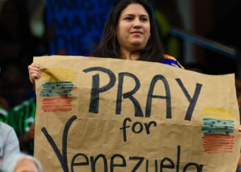 EEUU planea otro paquete de ayuda económica a Venezuela mientras crece número de víctimas