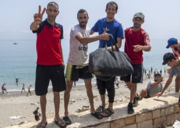 Cómo las redes sociales amplificaron el «efecto llamada» de la invasión a Ceuta
