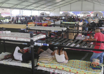 Aumenta riesgo de brote de enfermedades en Venezuela tras terremotos, advierte la OMS