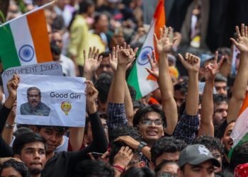 Qué dejó la peculiar protesta de las «Cucarachas» que forzó cambios en la India