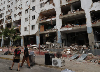 Vidrios rotos y gritos: así vivieron tres ciegos venezolanos el doble terremoto en Caracas