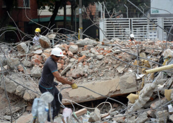 Entre escombros y recuerdos, Cali comienza su reconstrucción tras el terremoto