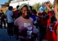 España prepara el traslado de 500 niñas migrantes de Ceuta a la península