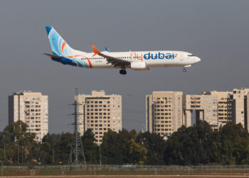 Heridos piloto y copiloto del avión Flydubai con destino a Israel y desviado por incidente