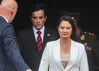 Síndrome de Hubris: la obstrucción de la izquierda peruana al gobierno de Keiko Fujimori