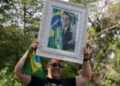 Flávio Bolsonaro convoca marcha con miles de motos antes de las elecciones