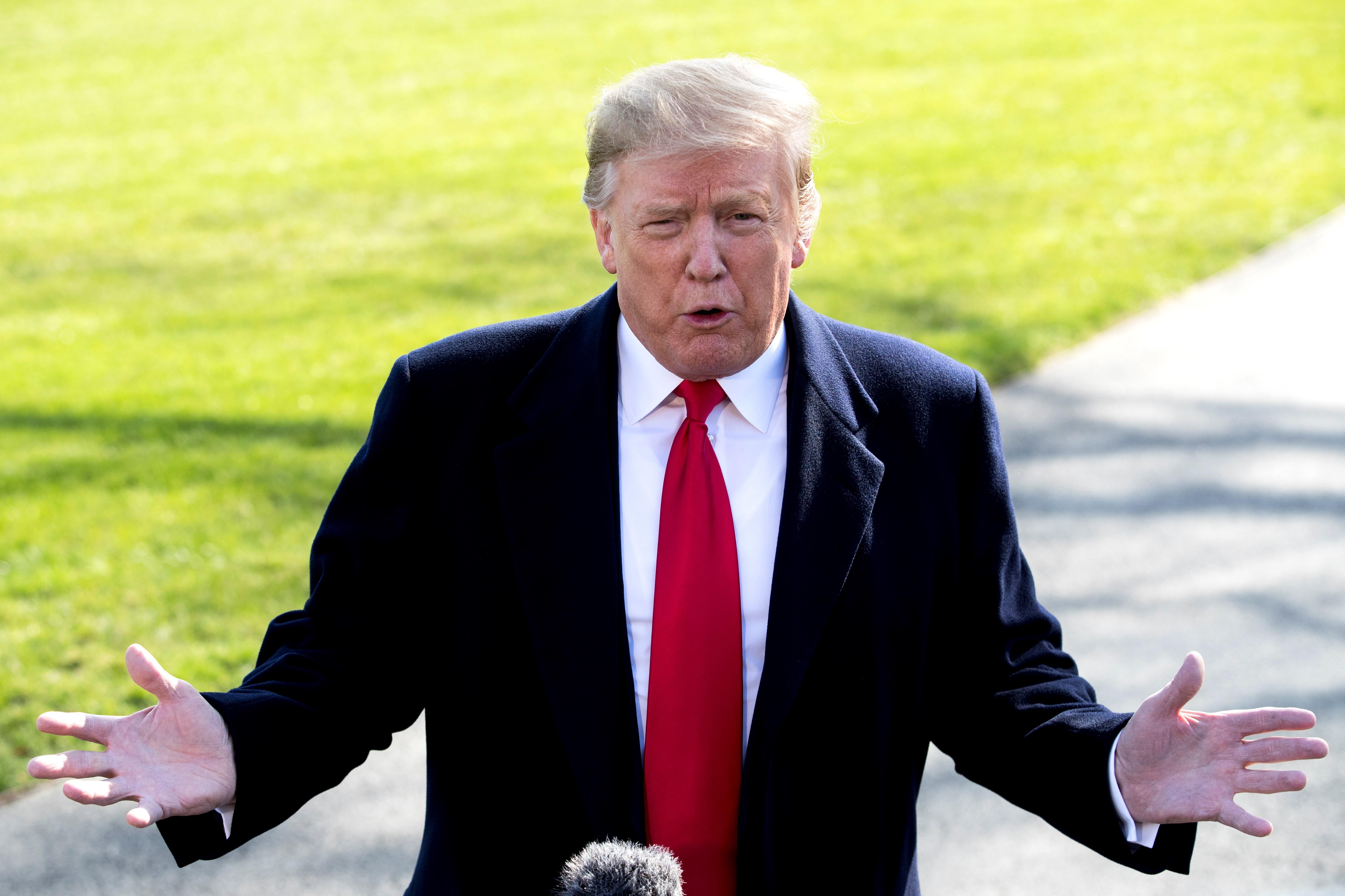 Trump amenaza con cerrar la frontera y dice que llega más droga de Colombia