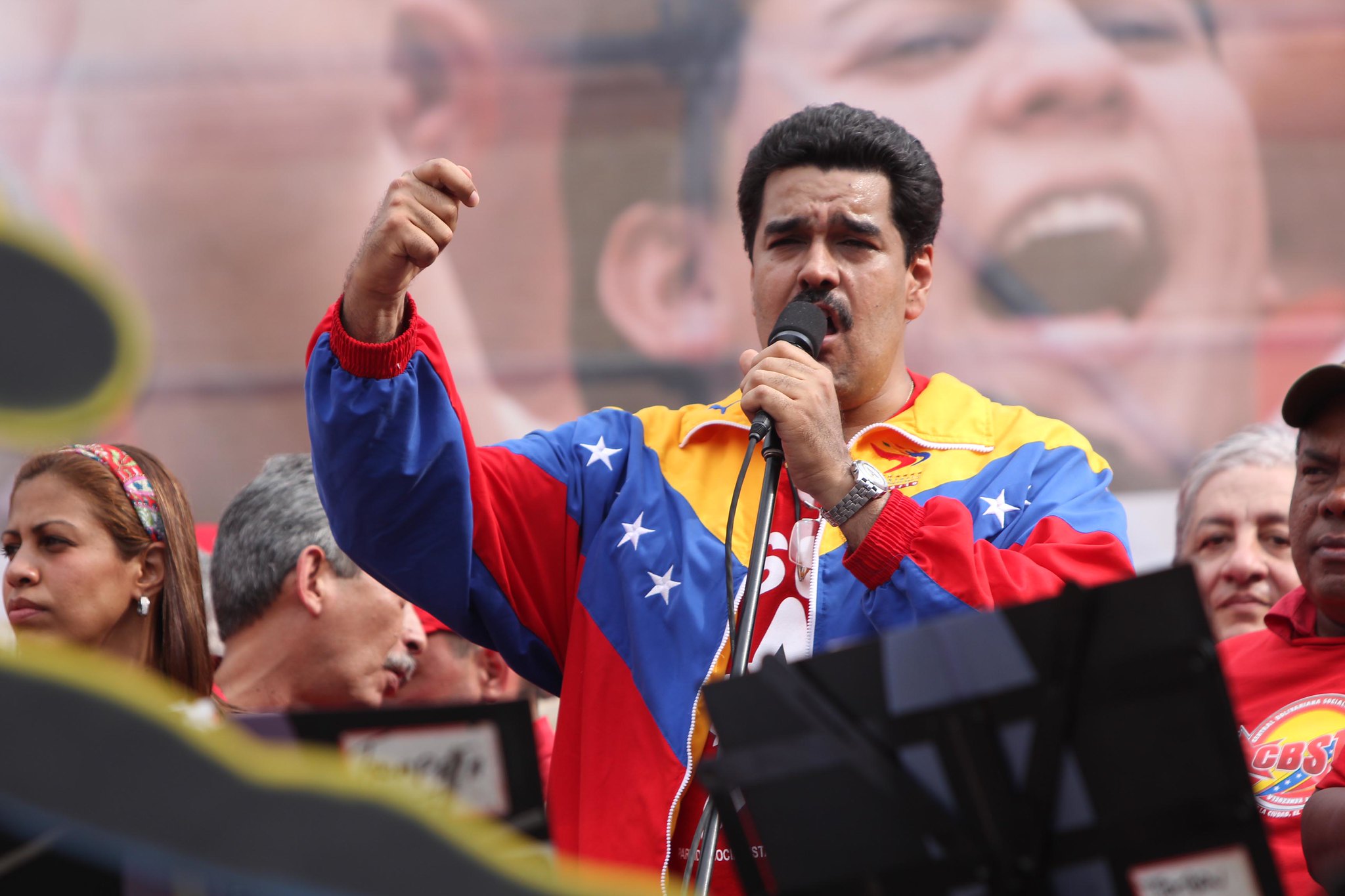 La Revolución vive, cambiando a Maduro por Rodríguez