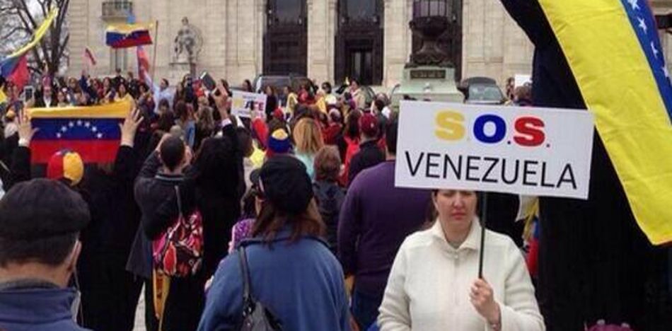 El cerco internacional sí hace mella en el régimen de Maduro