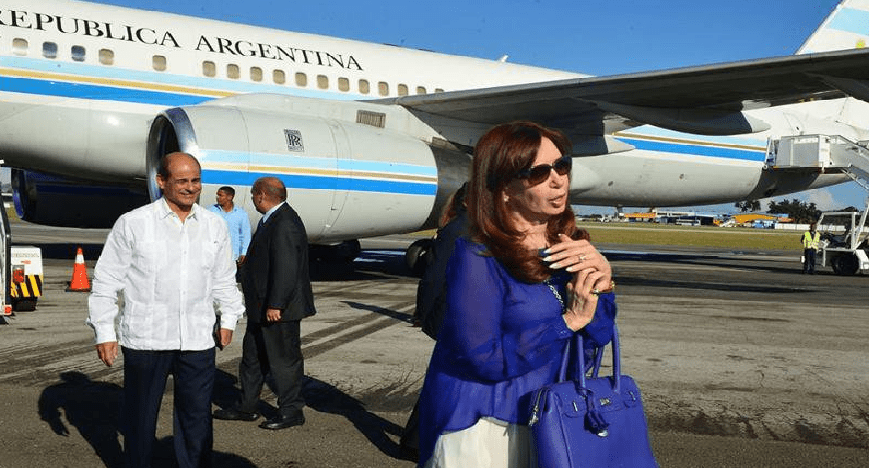 CFK en Cuba con Castro y en Argentina siguen cayendo kirchneristas