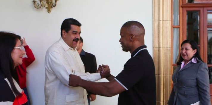Actor Jamie Foxx se reúne con Nicolás Maduro en Palacio de Miraflores