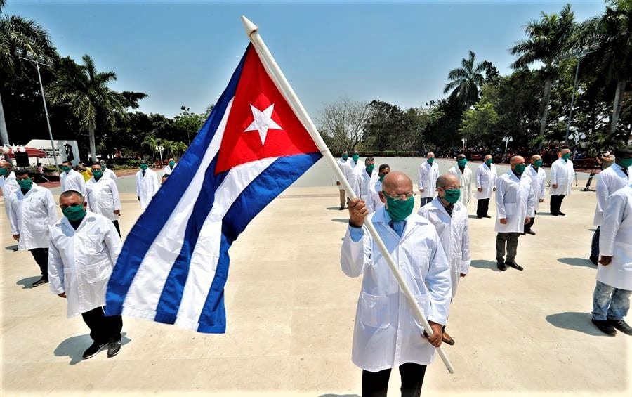 Confederación Médica Argentina, Médicos cubanos
