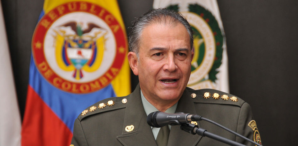 Santos confirma al general Óscar Naranjo como nuevo vicepresidente de Colombia