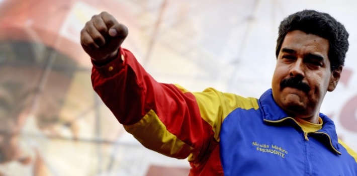 Nicolás Maduro ordena despedir a 4.000 funcionarios que firmaron contra él