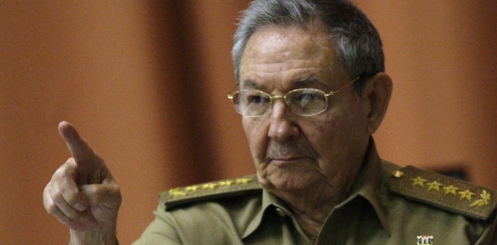 Raúl Castro en alerta por proyectos culturales «subversivos»