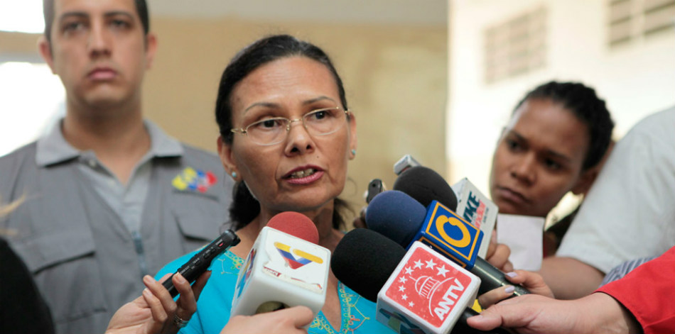 Rectora del Consejo Nacional Electoral reconoce sumisión a Maduro, «padre» del Estado venezolano