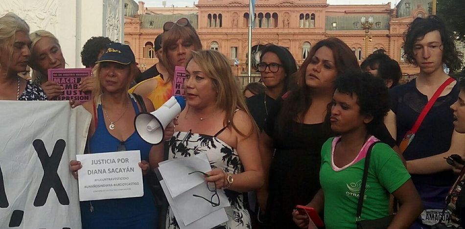 Locura total en Argentina: buscan aplicar cupo “trans” al sector privado