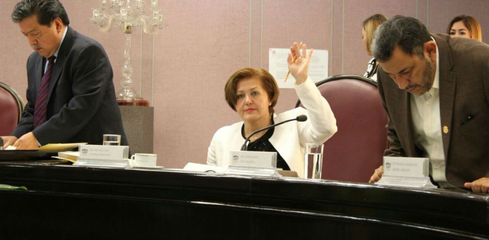 Cae candidata de Morena