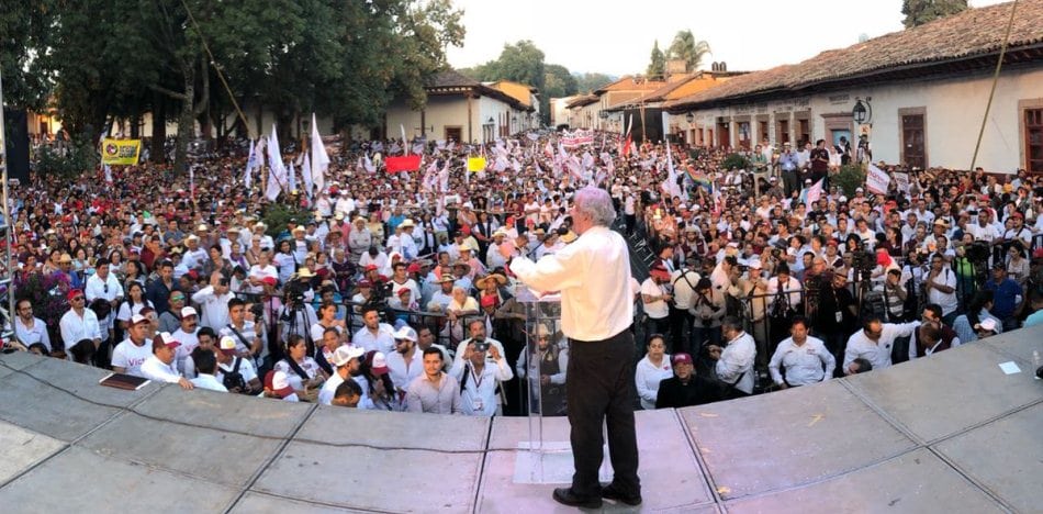 La descarada mentira de AMLO al llamarse liberal