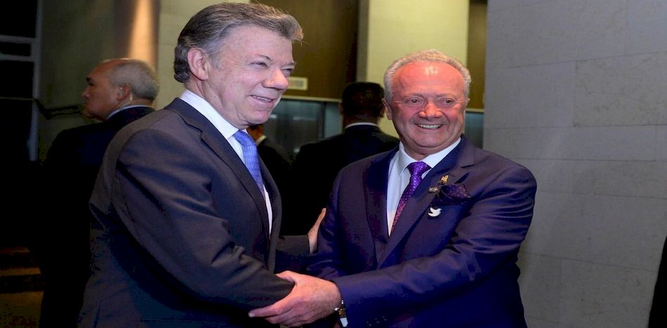 Destacado empresario de ropa de Colombia dice que impuestos nacionales son «infinitamente infames»
