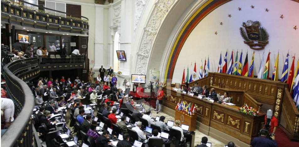 El mundo y las instituciones venezolanas articulan sus fuerzas contra Maduro