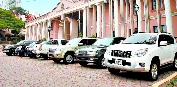 Gobierno de Honduras adquirió 1.582&nbsp;automóviles en un año