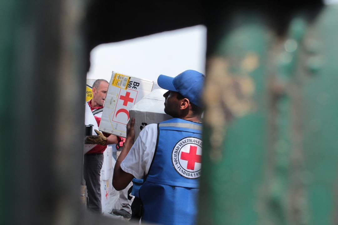 Ayuda humanitaria se revende en Caracas mientras hospitales esperan por insumos