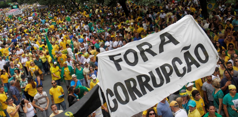 Protestas en todo Brasil rechazaron cambios a ley anticorrupción