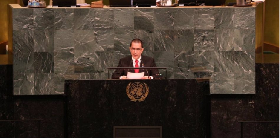 Venezuela arremete contra Trump