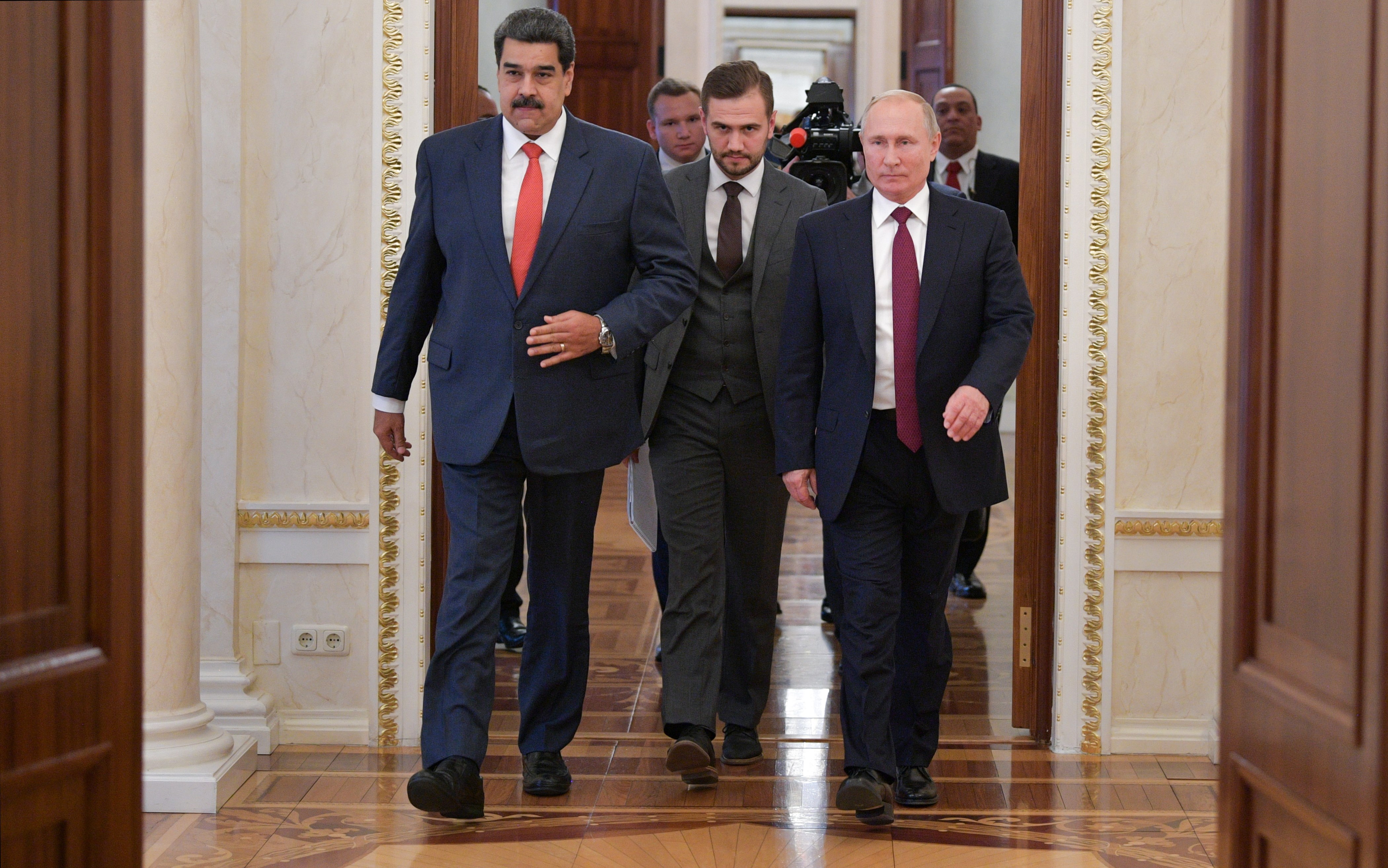 Putin sigue respaldando a Maduro, pero acepta legitimidad de la Asamblea Nacional