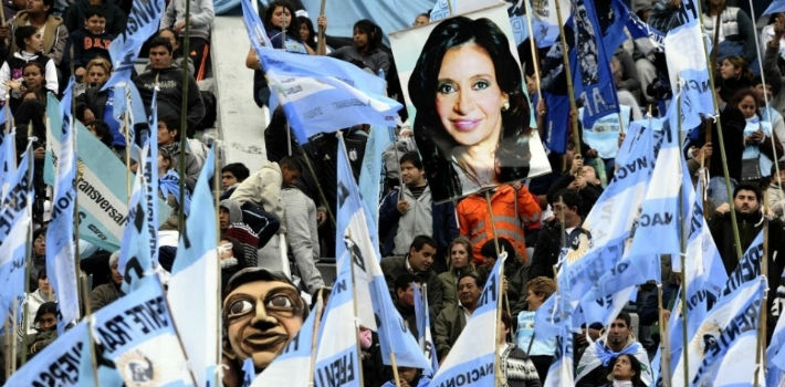 La calle, campo de batalla para el autoritarismo populista