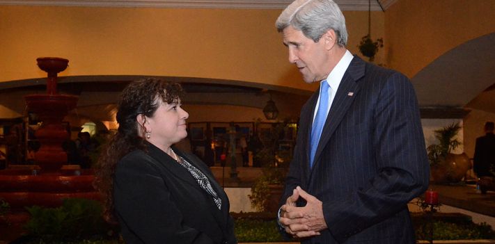 Alberto Ortega: "United States so vehemently supported former Attorney General Claudia Paz y Paz [because of] her record of fighting drug trafficking" (pictured left). (<a href="https://commons.wikimedia.org/wiki/File:Secretary_Kerry_Speaks_With_Guatemalan_Attorney_General_Paz_y_Paz.jpg" target="_blank">Wikimedia</a>)