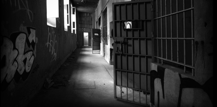 Reos de penal mexicano disfrutaban de saunas, acuarios y otros lujos