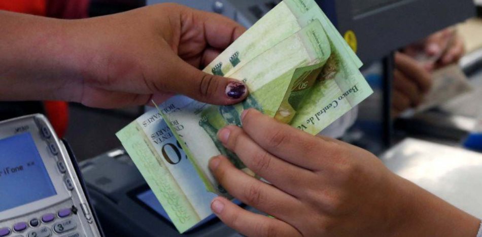 Videocolumna: ¿Por qué imprimir nuevos billetes no soluciona el problema en Venezuela?